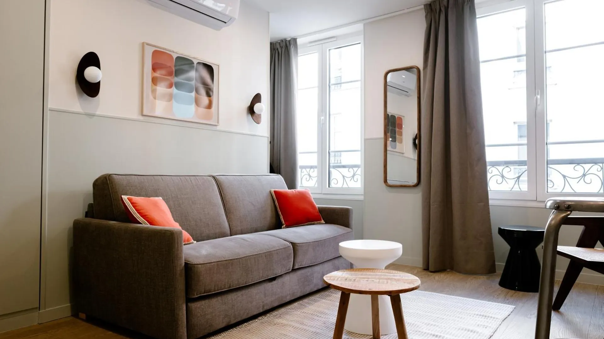 Apartment Ferienwohnung Babylon Popincourt Paris Frankreich